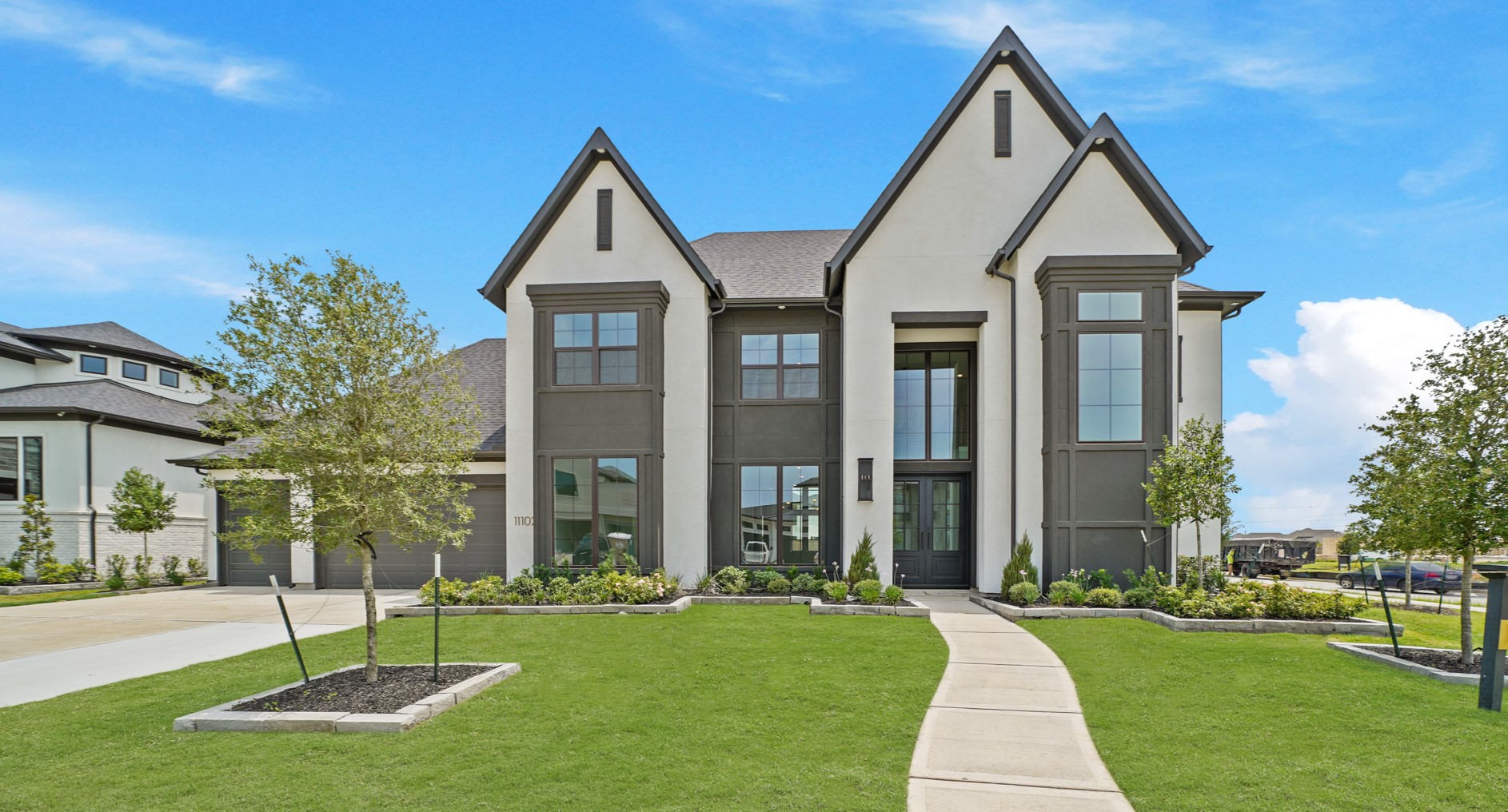 11102 Lakeshore Dune St