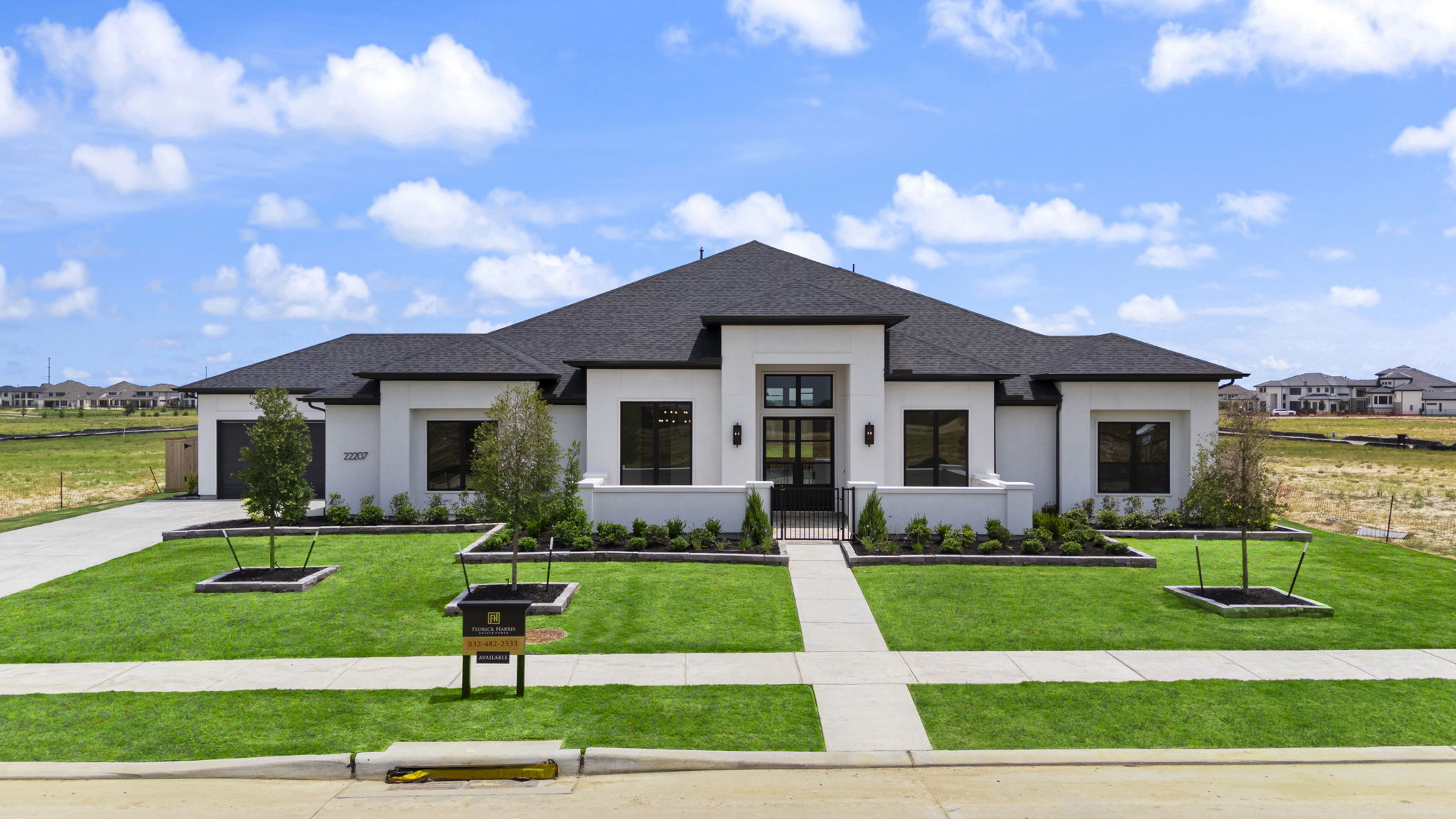 22207 Desert Foothills Ln