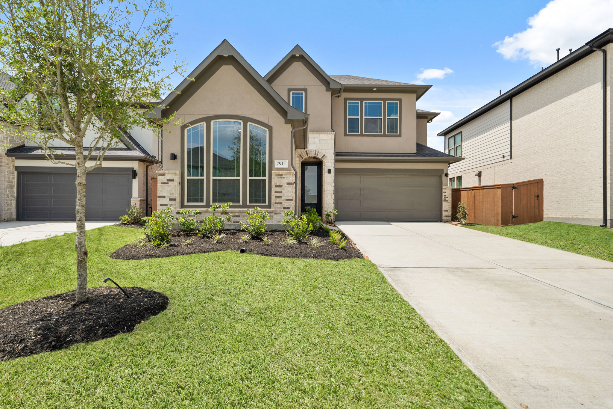 7911 Wild Iris Way