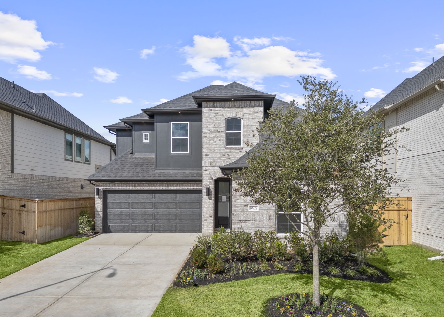 10927 Middle Ridge Drive