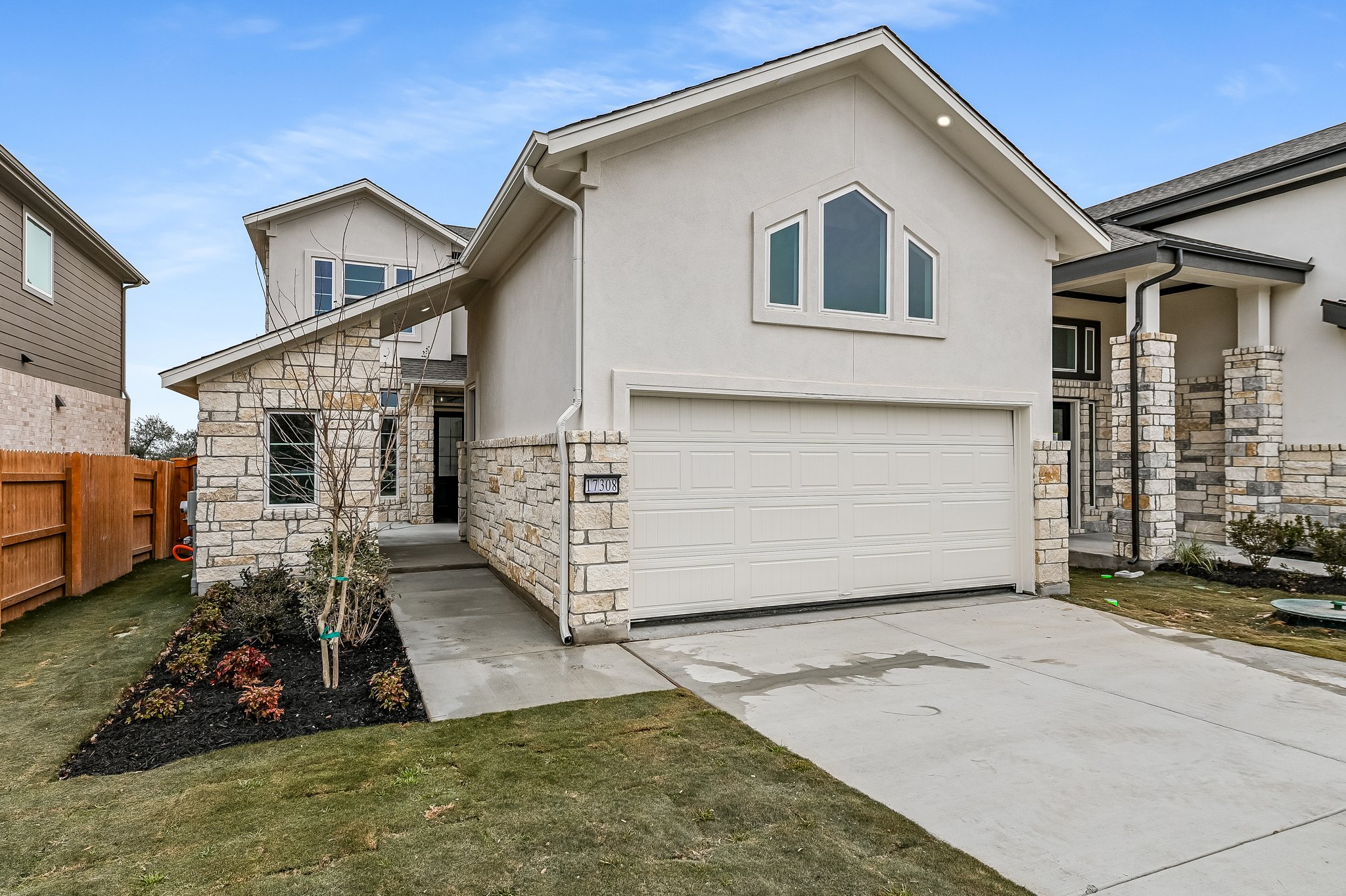 17308 Hattie Trace