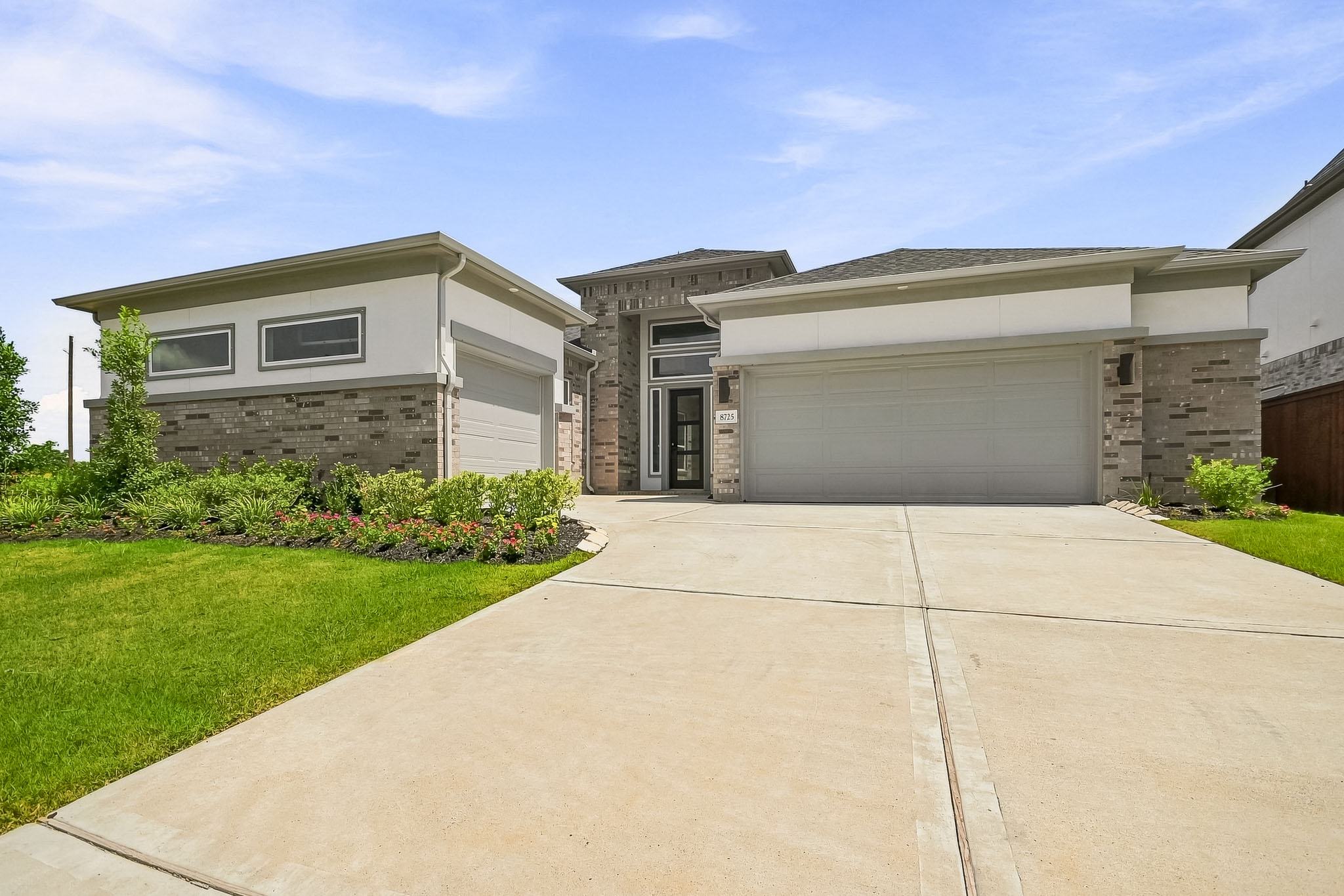 8725 Antelope Canyon Way