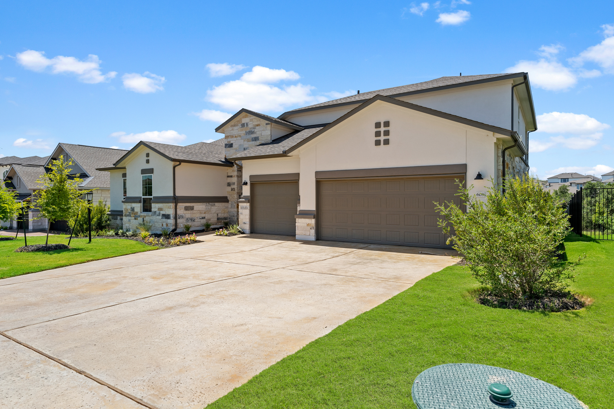 608 Bonfisk Bend